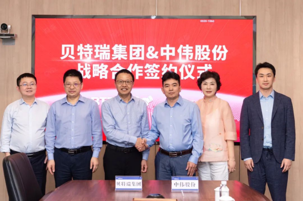 ǿǿ���ح���˹��ʴ����ɷ��뱴������ս������