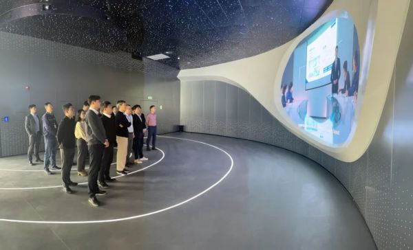 ǿǿ��� ��̺���ح���˹��ʴ����ɷ��뺫��LG��ѧǩ���־ù�����ͬ