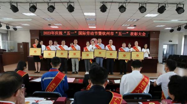 ϲѶ �� ���˹��ʴ������ݲ�ҵ������������װ��һ����������ٻ��������