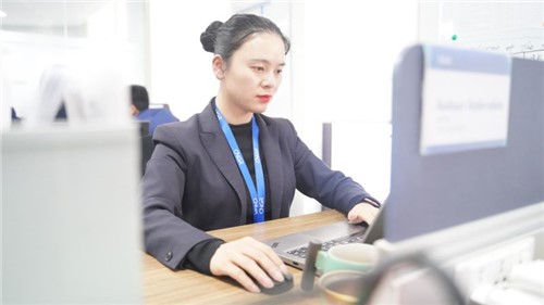 �����Ļ�������־�����ա����ð����Ļ�ȥӰ�캣���³�Ա